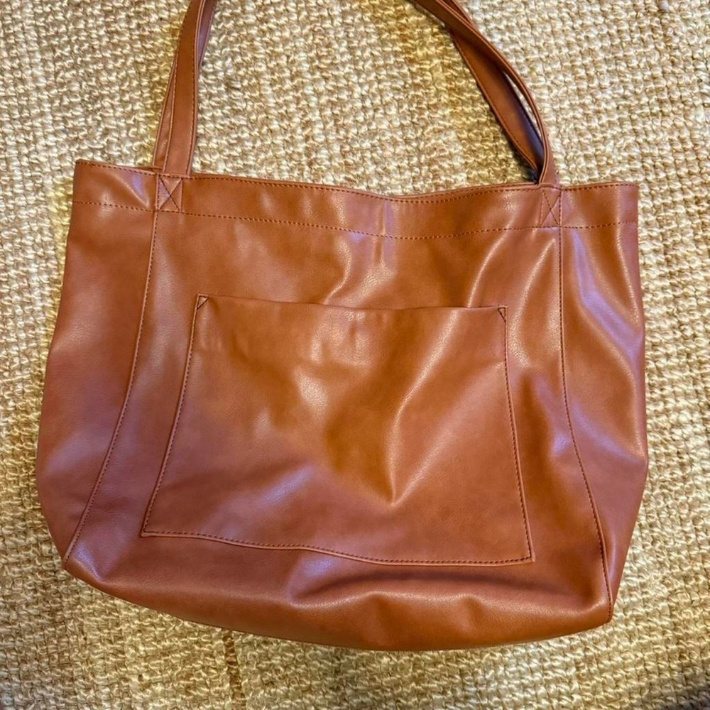Elegant Brown Leather Tote Bag